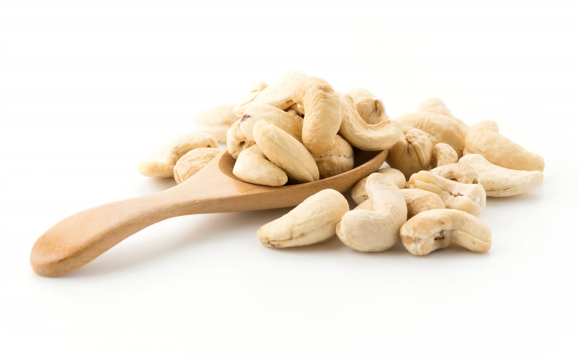 Cashews : क्या काजू खाने से आपका वजन बढ़ता है ?
